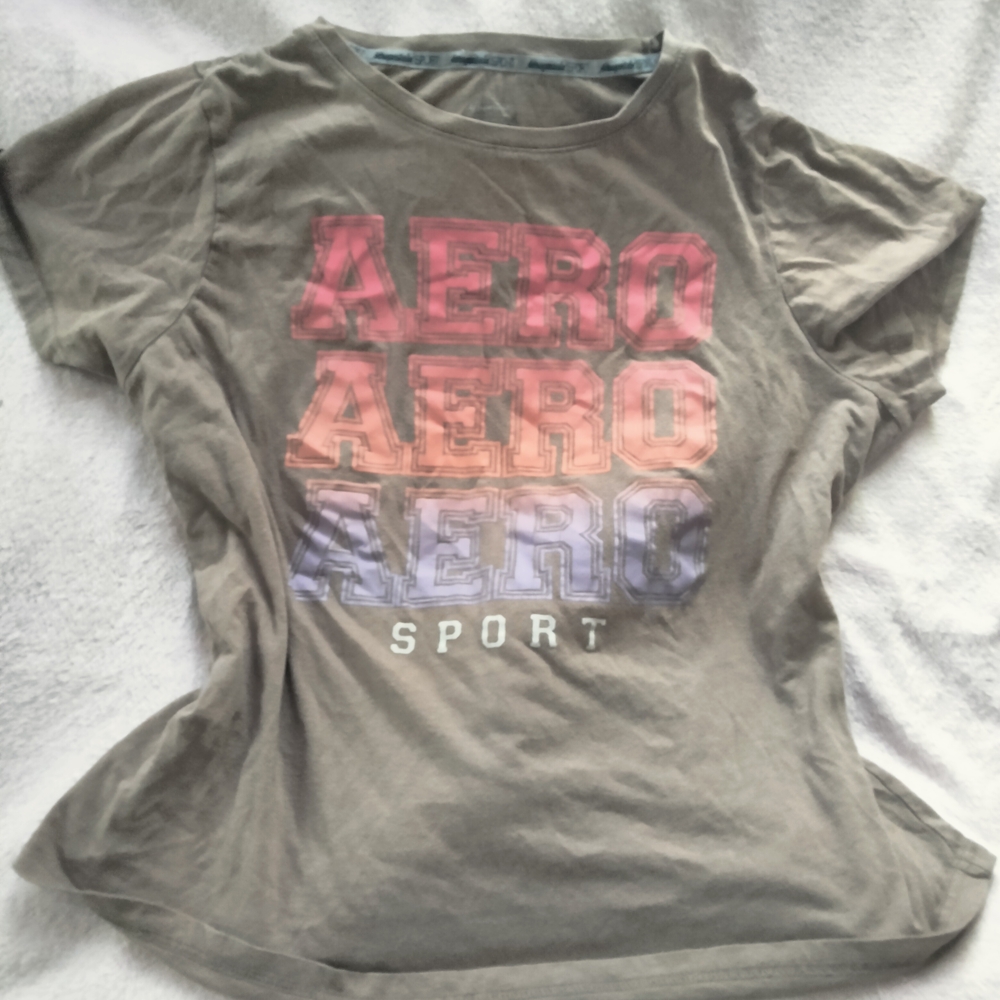 Aeropostale Gray Tee with Multicolor Logo